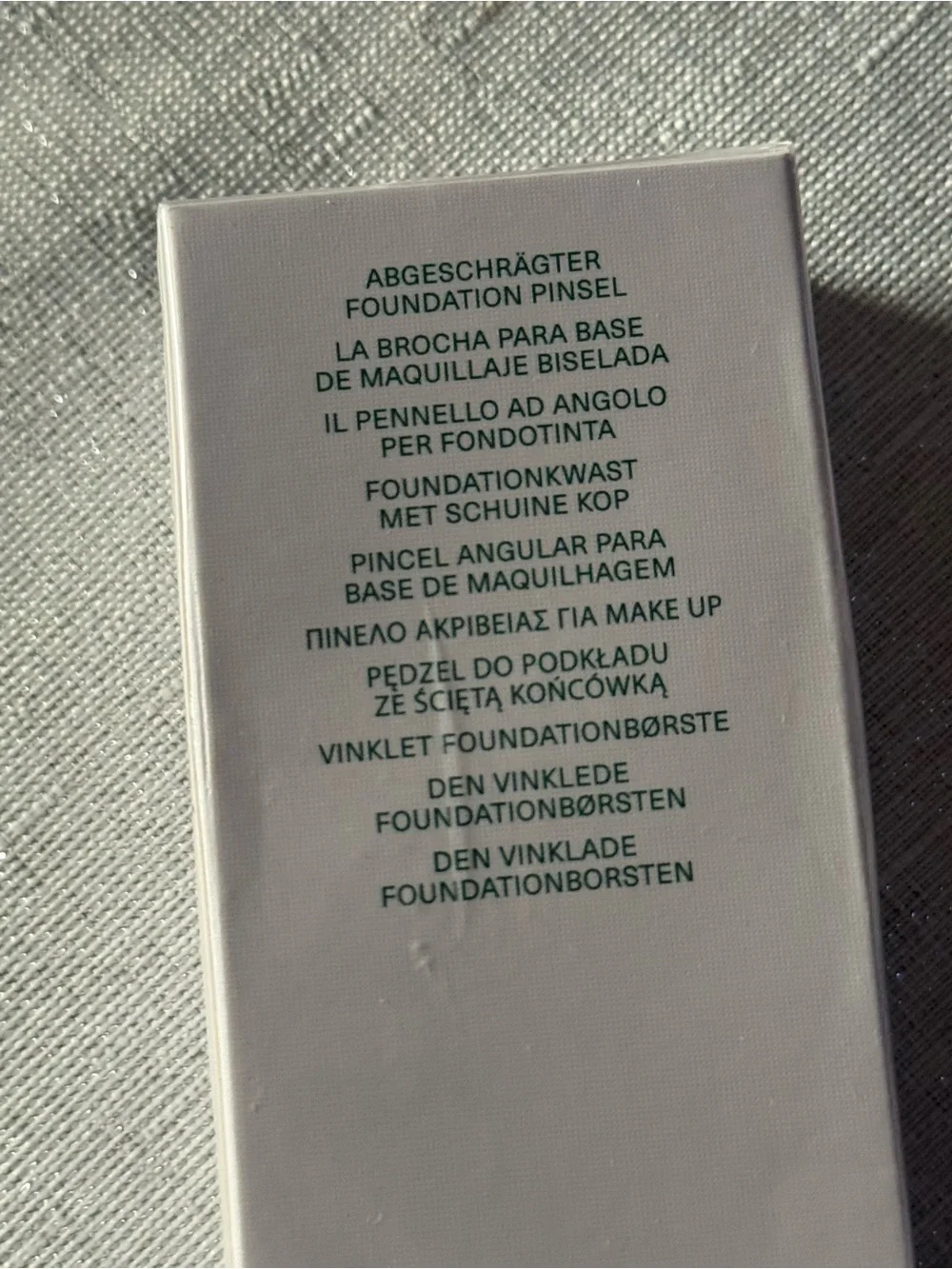 La Mer Skincolor Angled Foundation Brush New Sealed in Box